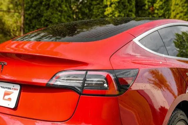 2019 Tesla Model 3 Mid Range