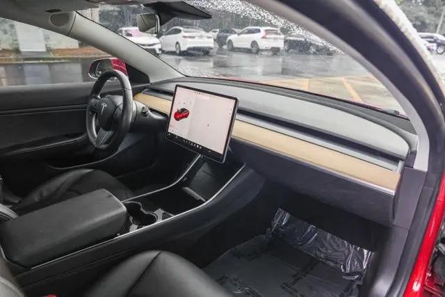 2019 Tesla Model 3 Mid Range
