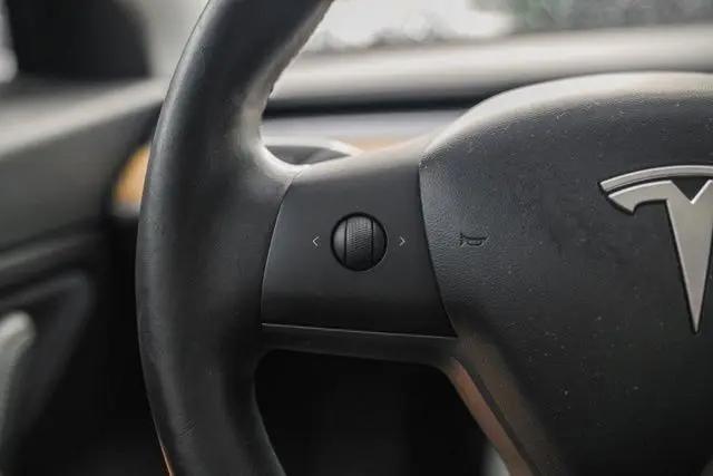 2019 Tesla Model 3 Mid Range