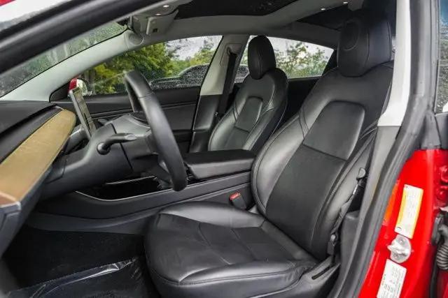 2019 Tesla Model 3 Mid Range