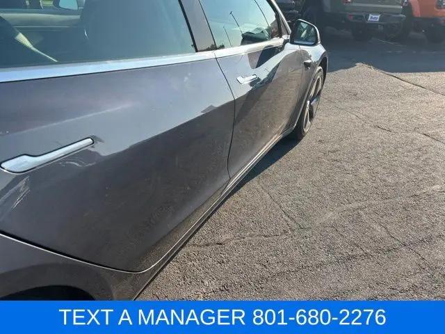 2020 Tesla Model 3 Standard Range Rear-Wheel Drive