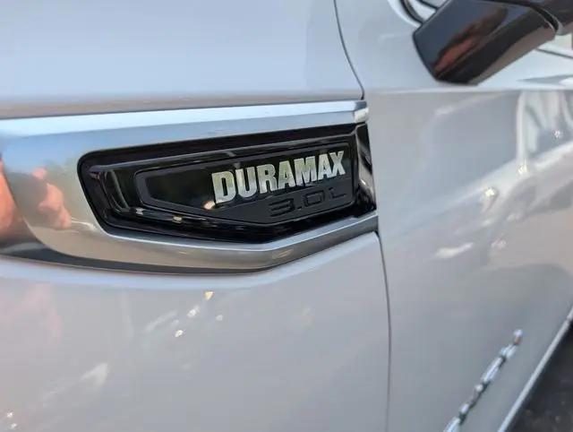 2024 GMC Yukon 4WD Denali