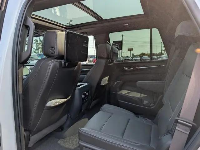 2024 GMC Yukon 4WD Denali
