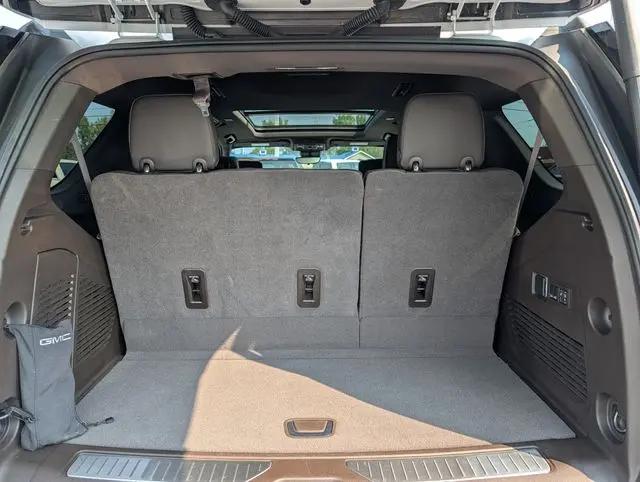 2024 GMC Yukon 4WD Denali