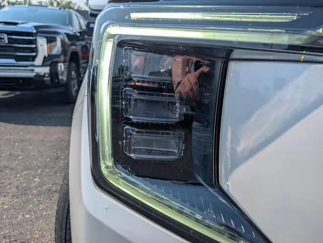 2024 GMC Yukon 4WD Denali