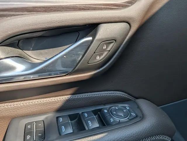 2024 GMC Yukon 4WD Denali
