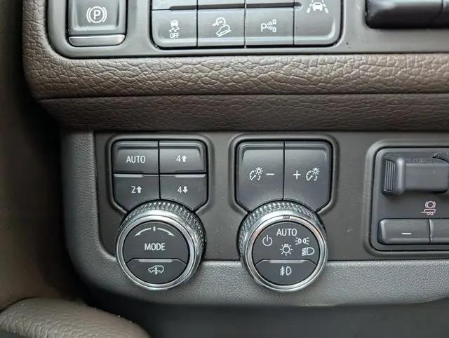 2024 GMC Yukon 4WD Denali