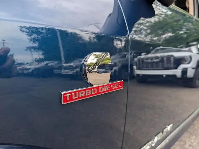 2021 Ram 3500 Limited Crew Cab 4x4 8' Box