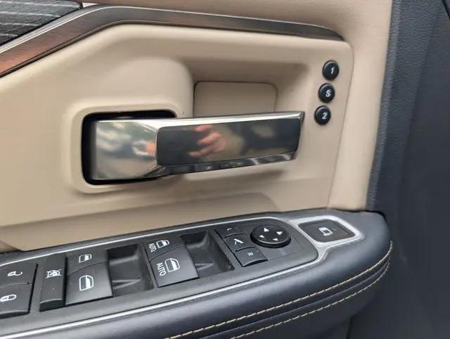 2021 Ram 3500 Limited Crew Cab 4x4 8' Box