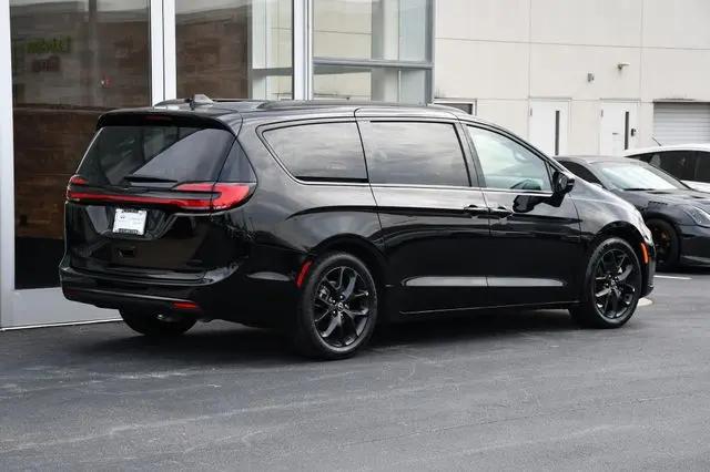 2026 Chrysler Pacifica Limited
