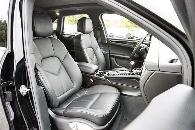 2024 Porsche Macan S
