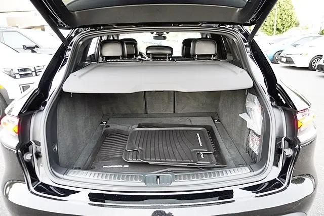2024 Porsche Macan S