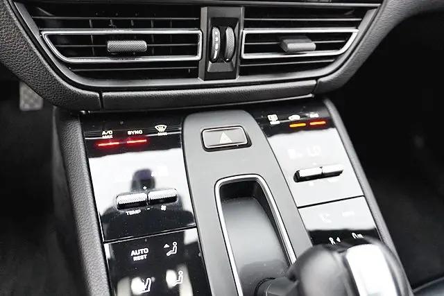 2024 Porsche Macan S
