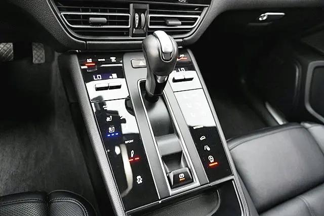 2024 Porsche Macan S