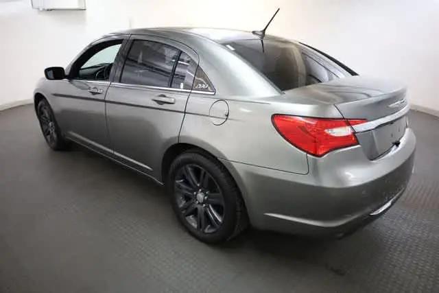 2013 Chrysler 200 LX