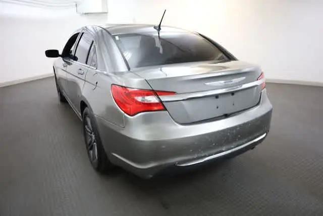 2013 Chrysler 200 LX