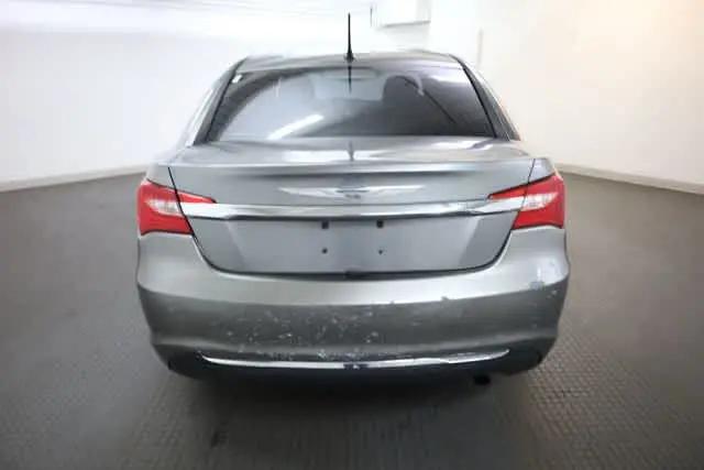 2013 Chrysler 200 LX