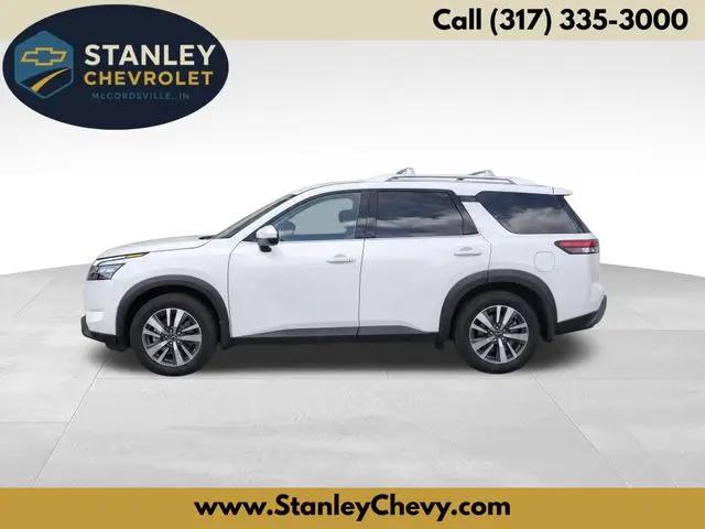 2023 Nissan Pathfinder SL 4WD for sale in McCordsville, IN