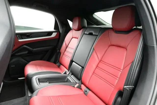 2025 Porsche Cayenne Cayenne