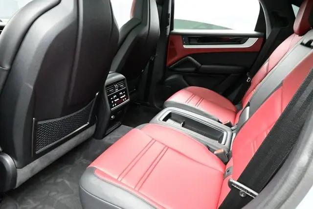 2025 Porsche Cayenne Cayenne