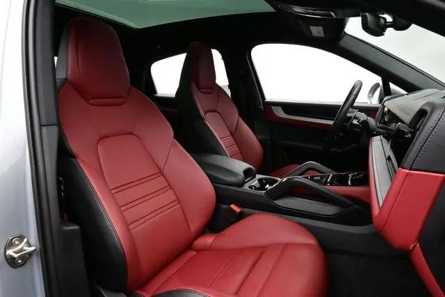 2025 Porsche Cayenne Cayenne
