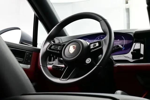 2025 Porsche Cayenne Cayenne