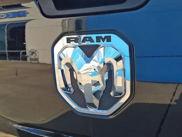 2023 Ram 1500 Big Horn Crew Cab 4x4 57 Box