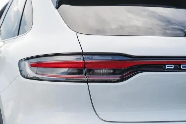 2021 Porsche Macan Macan