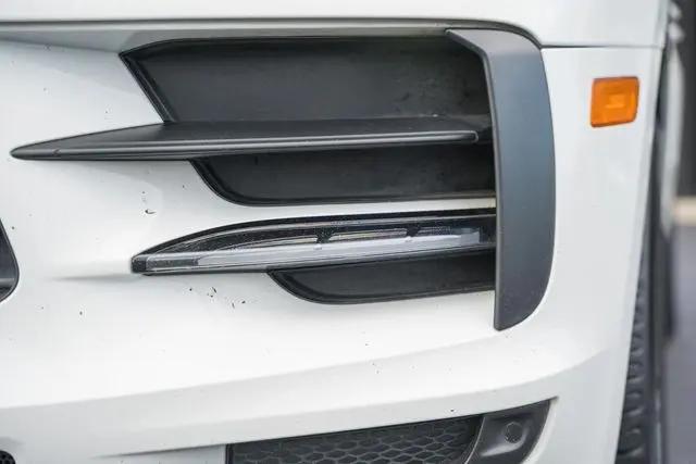 2021 Porsche Macan Macan