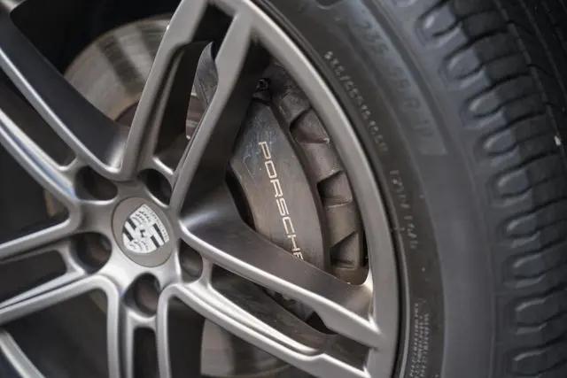 2021 Porsche Macan Macan