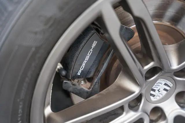 2021 Porsche Macan Macan