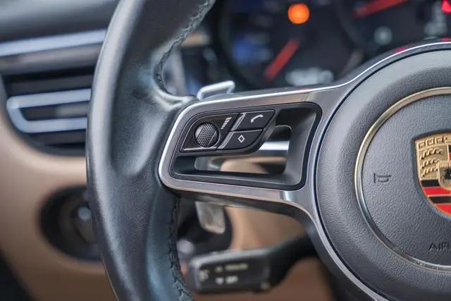 2021 Porsche Macan Macan