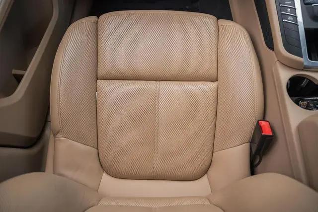 2021 Porsche Macan Macan