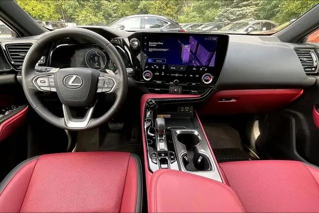 2025 Lexus NX 350h Premium