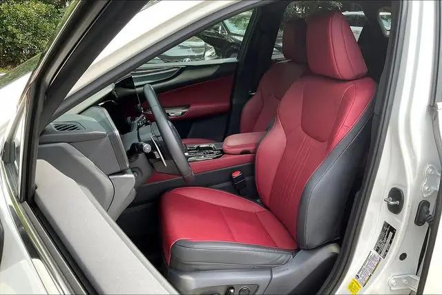2025 Lexus NX 350h Premium