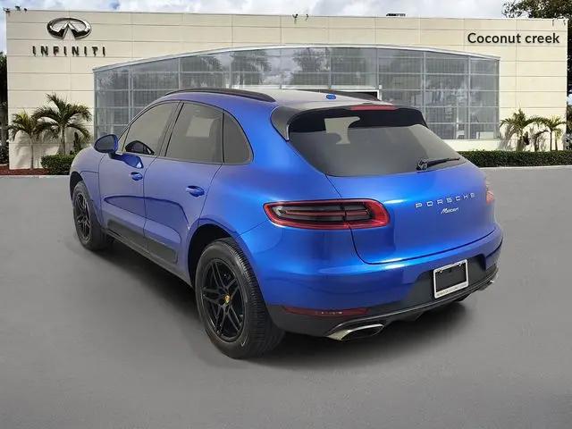 2018 Porsche Macan Macan