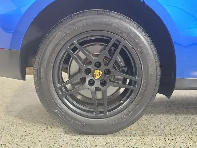 2018 Porsche Macan Macan