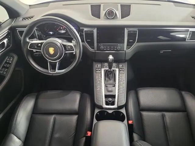 2018 Porsche Macan Macan