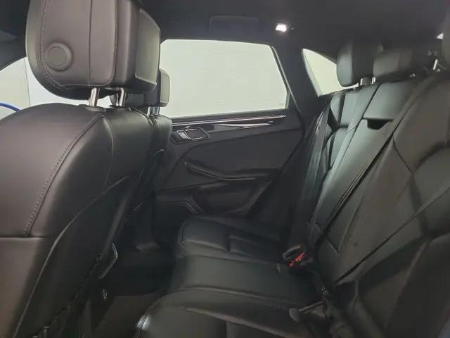 2018 Porsche Macan Macan