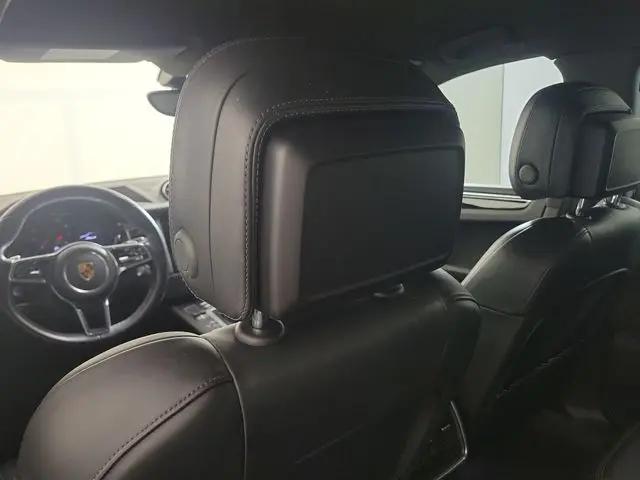 2018 Porsche Macan Macan