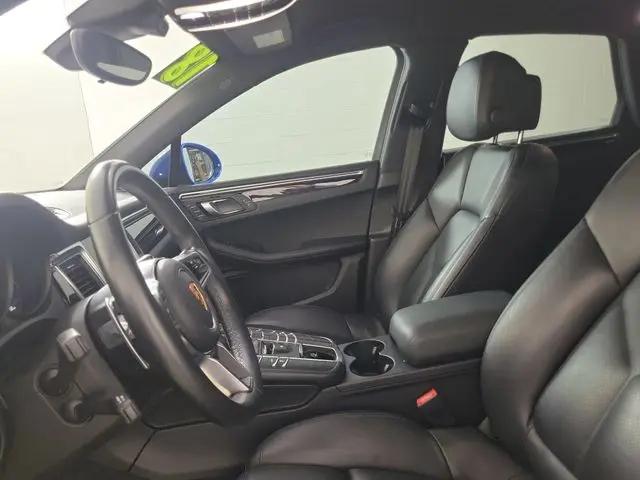 2018 Porsche Macan Macan