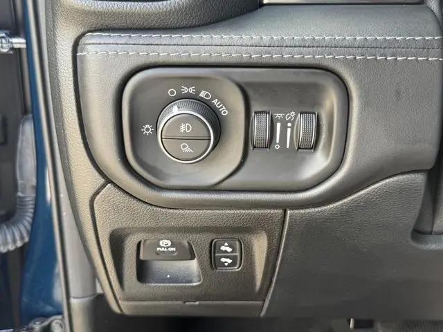 2021 Ram 1500 Limited Crew Cab 4x4 57 Box