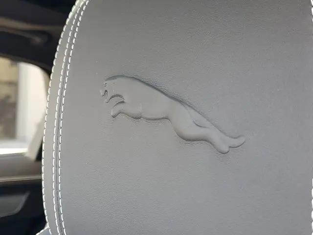 2026 Jaguar F-PACE R-Dynamic S P250 AWD Automatic