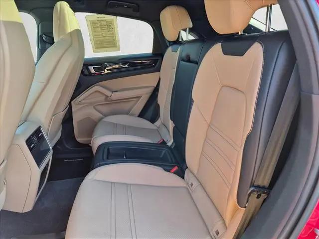 2023 Porsche Cayenne Cayenne