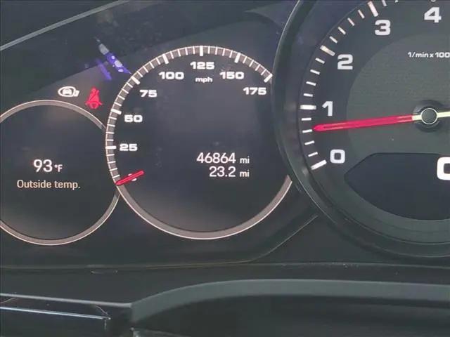 2023 Porsche Cayenne Platinum Edition