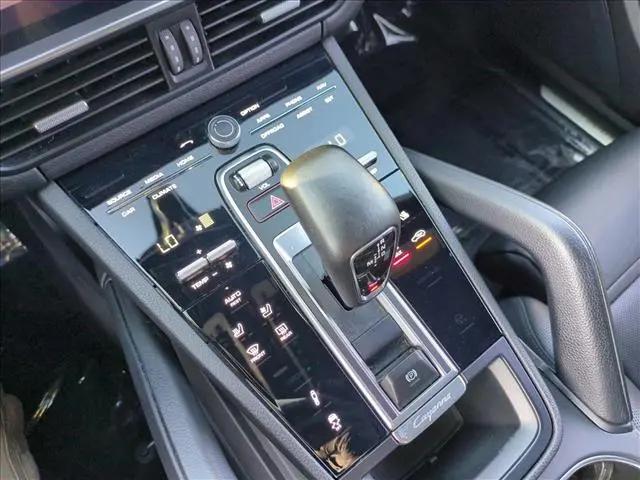 2023 Porsche Cayenne Platinum Edition