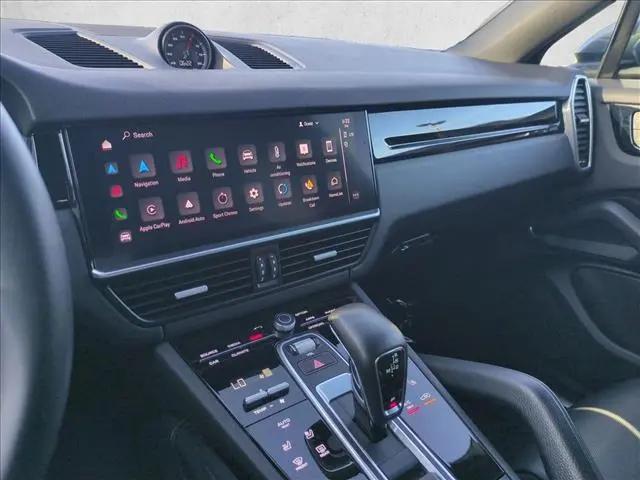 2023 Porsche Cayenne Platinum Edition