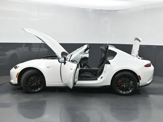 2025 Mazda MX-5 Club