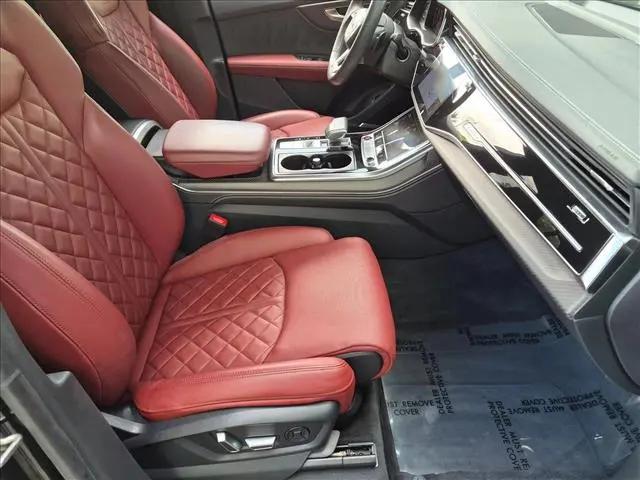 2025 Audi SQ8 Premium Plus 4.0 TFSI quattro