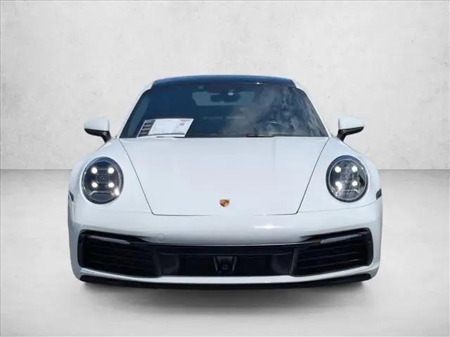 2020 Porsche 911 Carrera